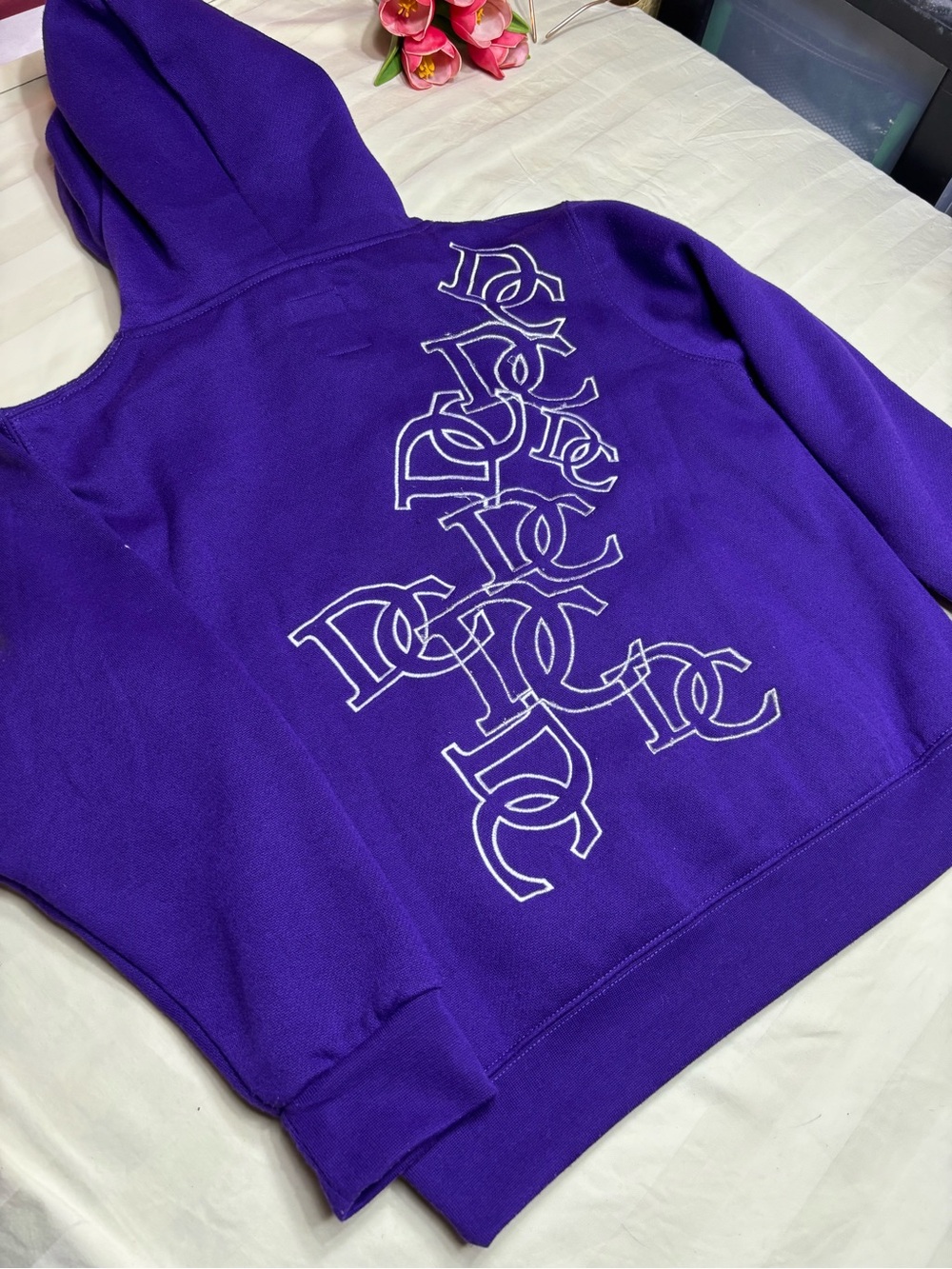 Triple Timber Purple Washington
DC Graphic Logo Hoodie XL - Picture 10 of 10